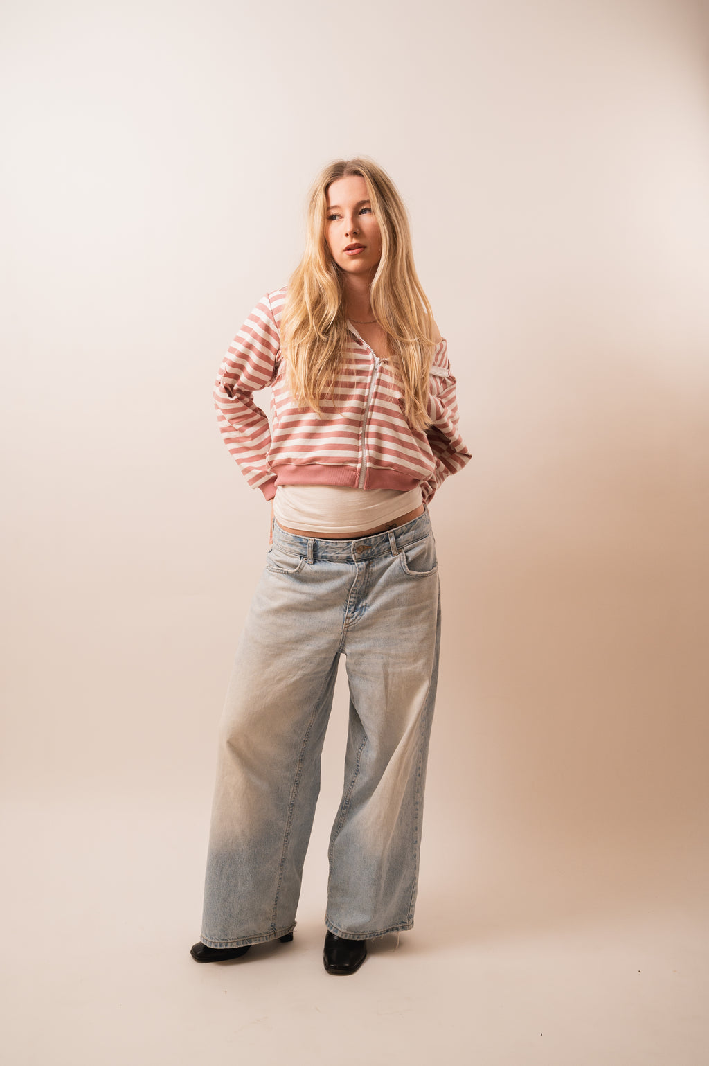 Pink striped zip up - for girlies/cropped fit